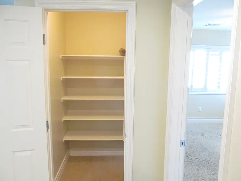 343 Center Green Dr — Photo 40