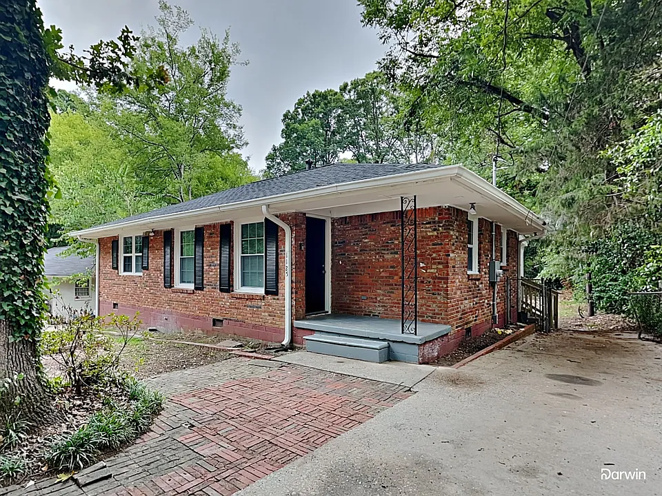 1125 Curtis Dr