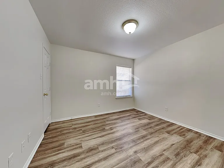 333 Rock Hill Dr — Photo 20
