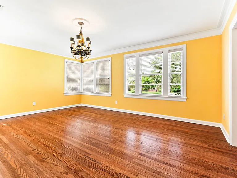 1326 Pinetree Rd — Photo 9