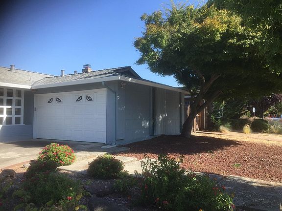 3rd image of 10324 E Estates Dr