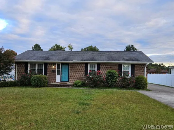 818 Allen Ave, Roanoke Rapids, NC 27870