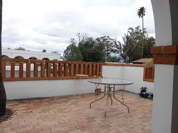 3rd image of 380 S Paseo Cerro
