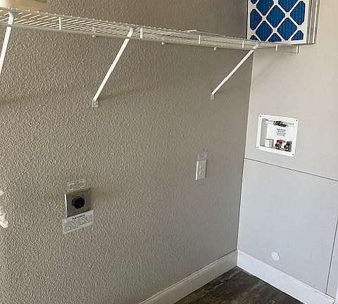 4th image of 218 Coyote Rd