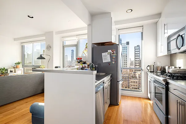 Rented by Compass | media 28