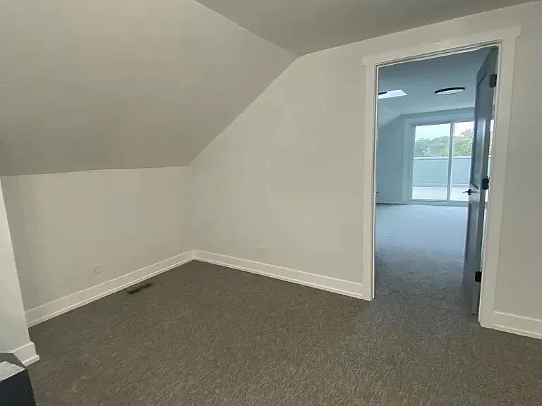 3316 N Damen Ave #3 — Photo 12