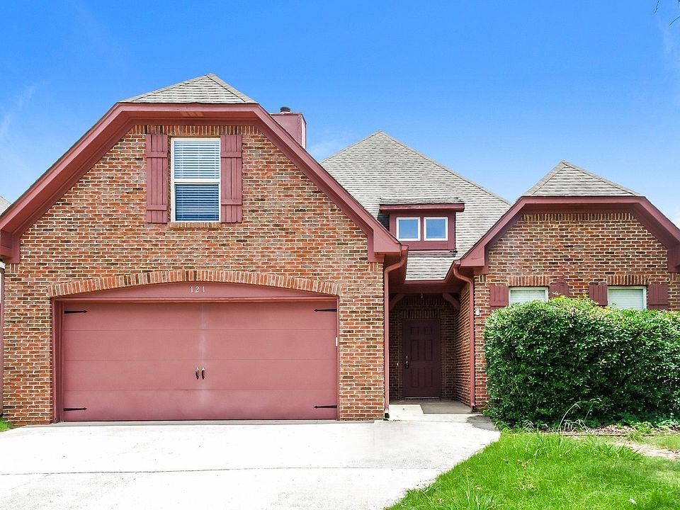 1st image of 121 Morningwalk Ln SW