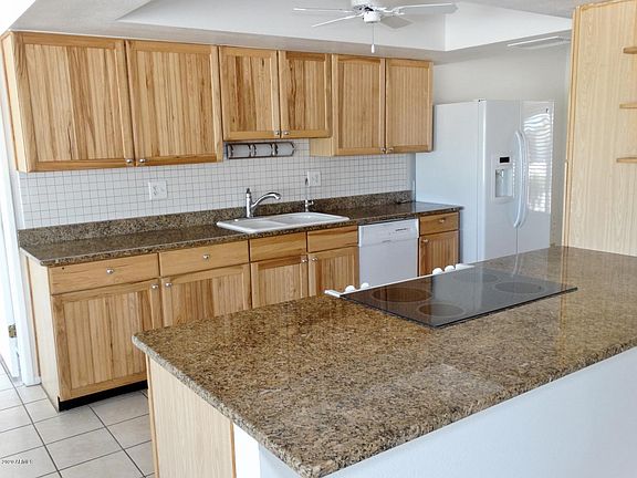 4th image of 10022 W Brookside Dr