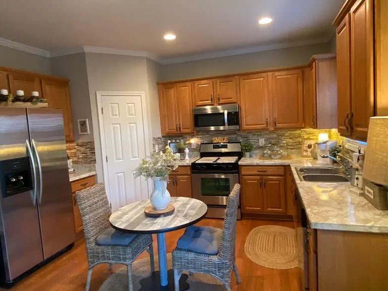 5302 Sherwood Way — Photo 10