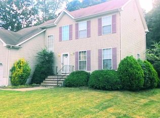 9 Isabella Dr, Lakewood, NJ 08701