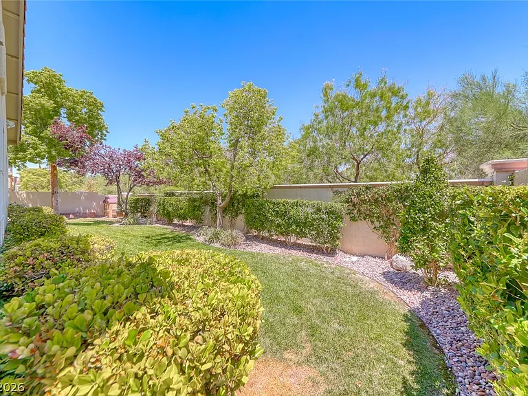 2122 Mooreview St — Photo 39