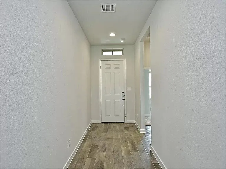129 San Domenico Cv — Photo 4