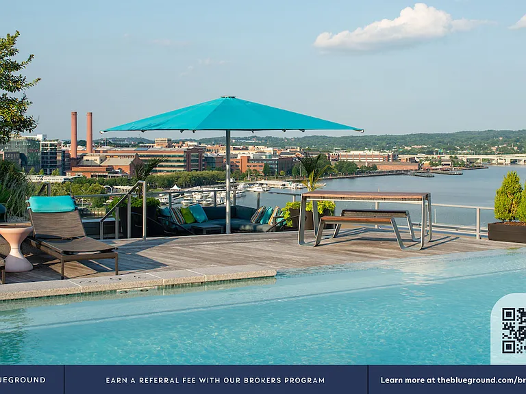 Building's Swimming pool