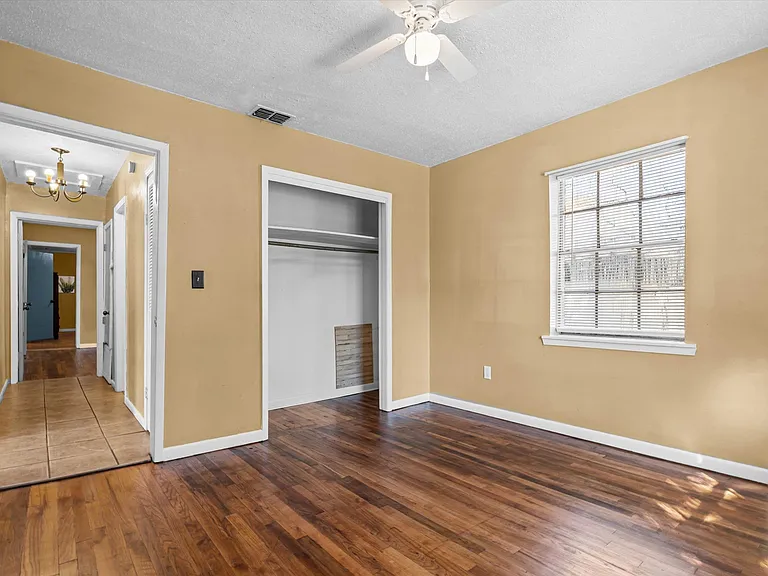 213 Book Ave — Photo 21