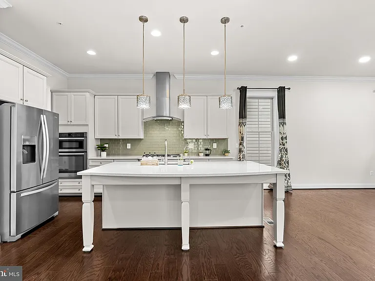 22237 Fulmer Ave — Photo 20