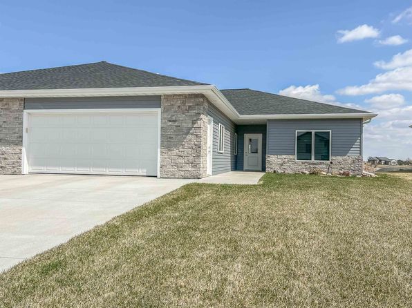 3212 Prairie Meadow Dr #A, Milford, IA 51351