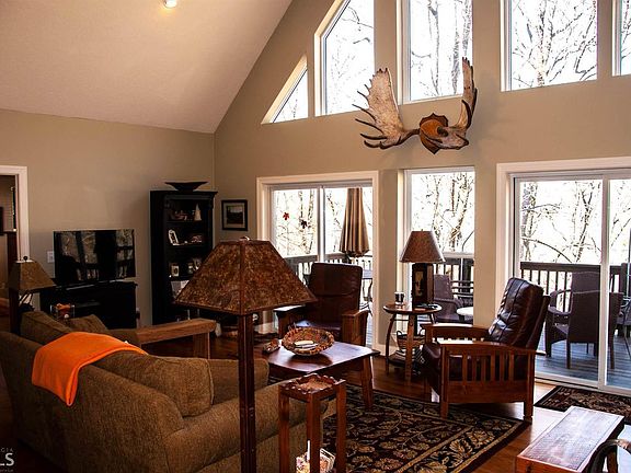 3rd image of 96 Dalton Dr #11