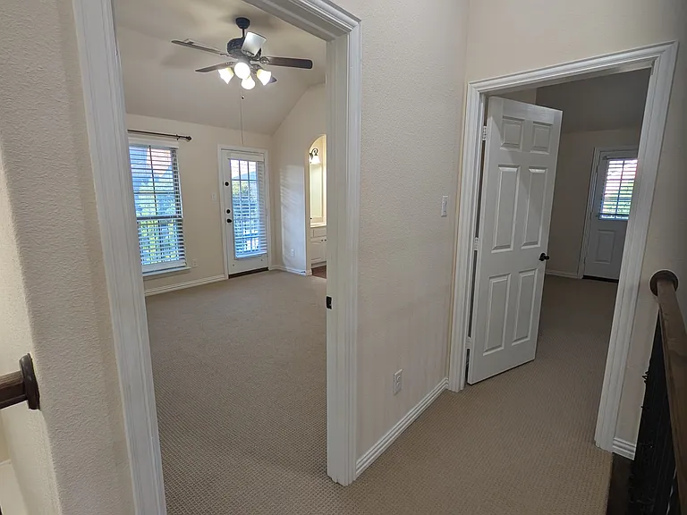 12461 Bridgeport Dr — Photo 41