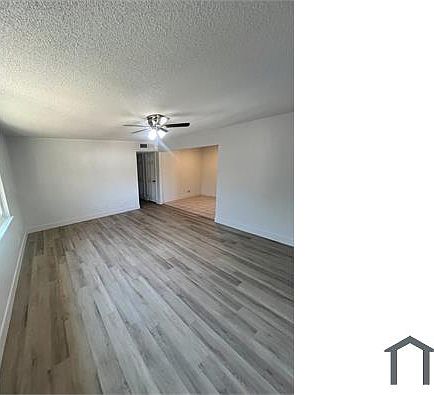 5th image of 2337 W Michigan Ave