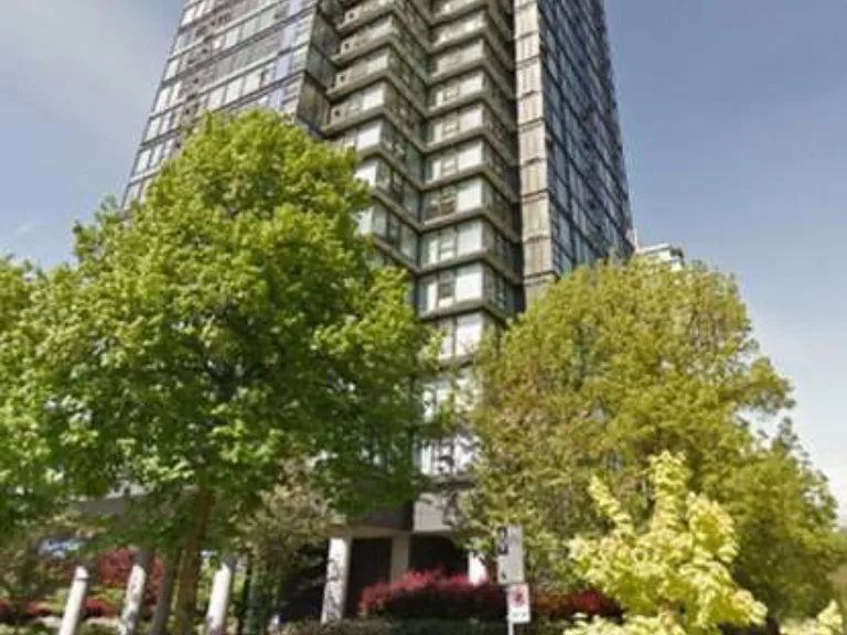 195 Saint Patrick St #Penthouse 6 — Photo 1