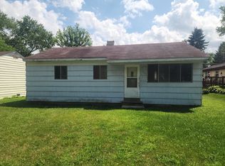 1393 Mulberry Ln, Crystal Lake, IL 60014