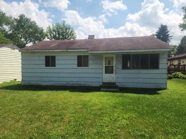 1393 Mulberry Ln, Crystal Lake, IL 60014