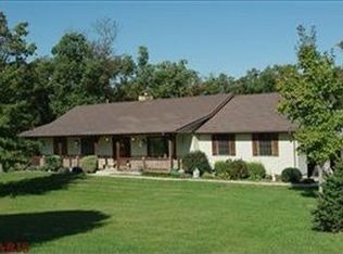 111 Country View Dr, Winfield, MO 63389