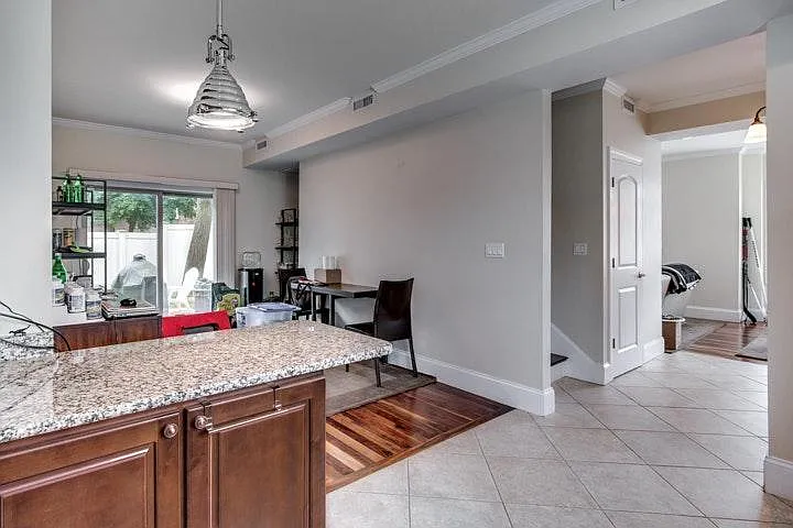 244 Adams St #2 — Photo 9