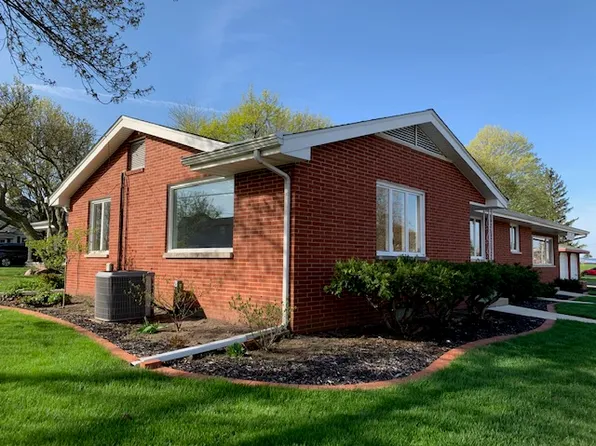 108 S Maple Ave, Morton, IL 61550