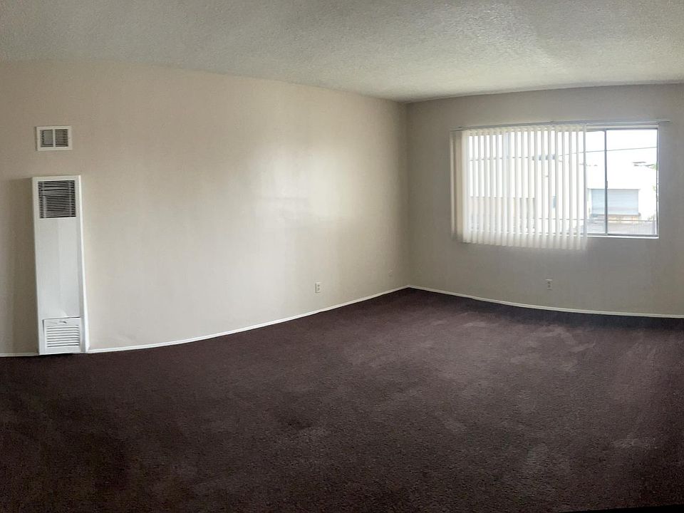 1st image of 1020 Carob Way #I
