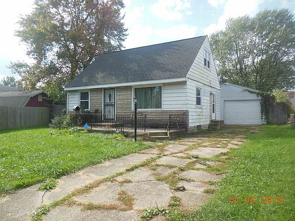 2nd image of 131 N Gladstone Ave