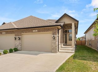 21 Woodland St, Kingsville, ON N9Y0B1