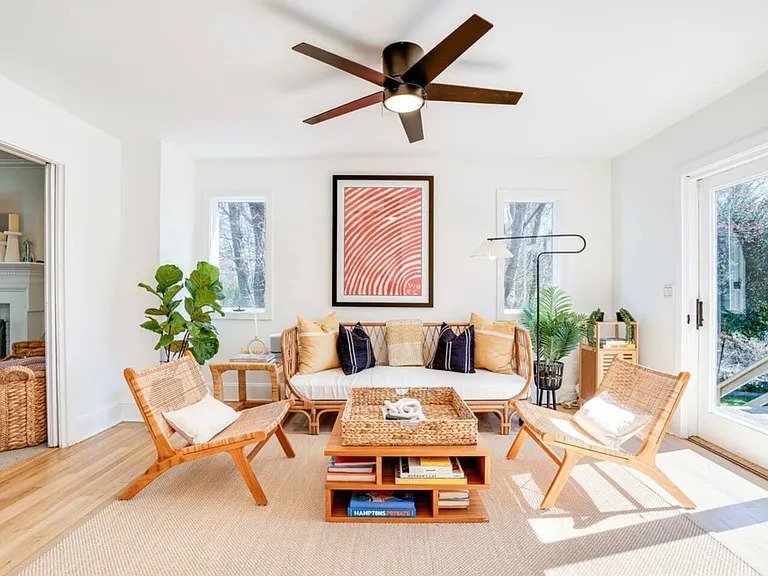 3 Orchard Ave — Photo 2