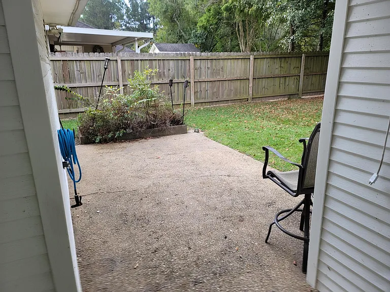 18607 Red Oak Dr — Photo 22