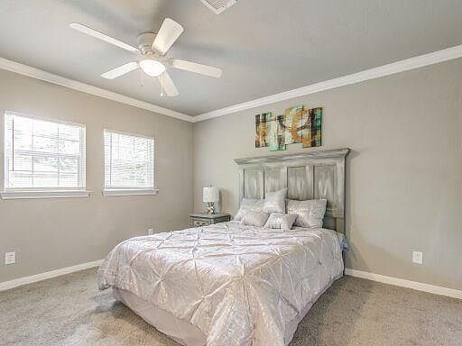 5th image of 5211 Royal Oak Dr