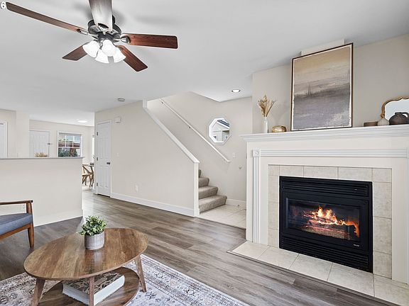 4th image of 6009 NE 35th Cir