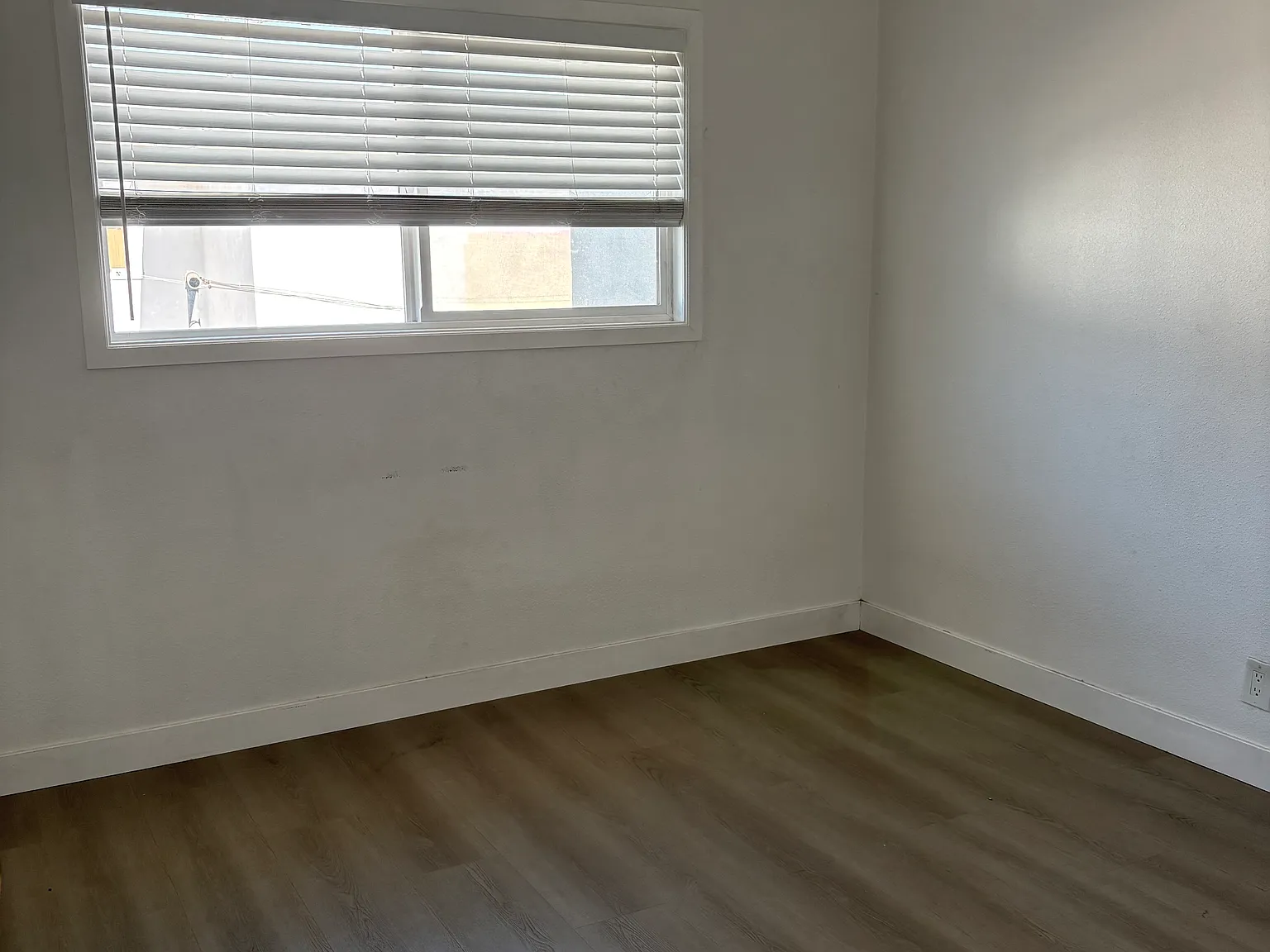 2 bed, 750 sqft, $2,600 — Photo 2