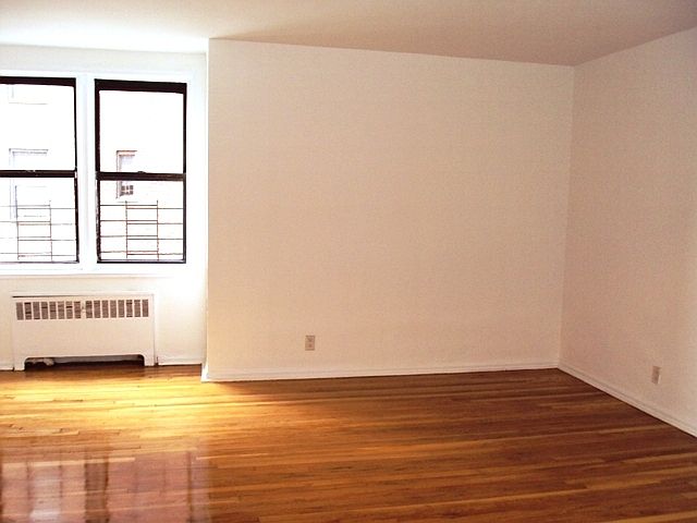2nd image of 1995 Sedgwick Ave APT 4C