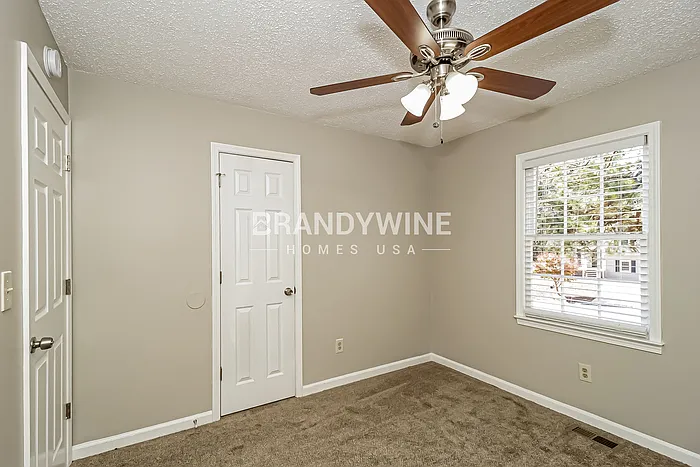 106 Whitney Ln — Photo 15