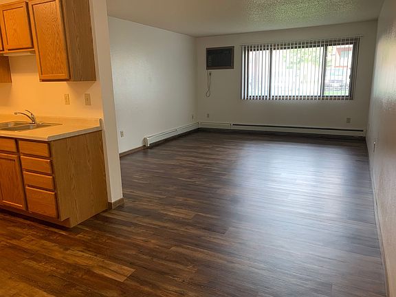 2nd image of 1415 14th Ave E #5
