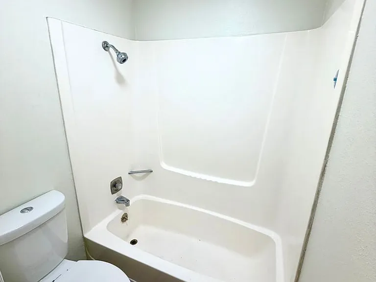 406 E 3335 S #15 — Photo 7
