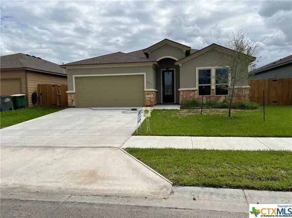 202 Alysheba Dr, Victoria, TX 77901