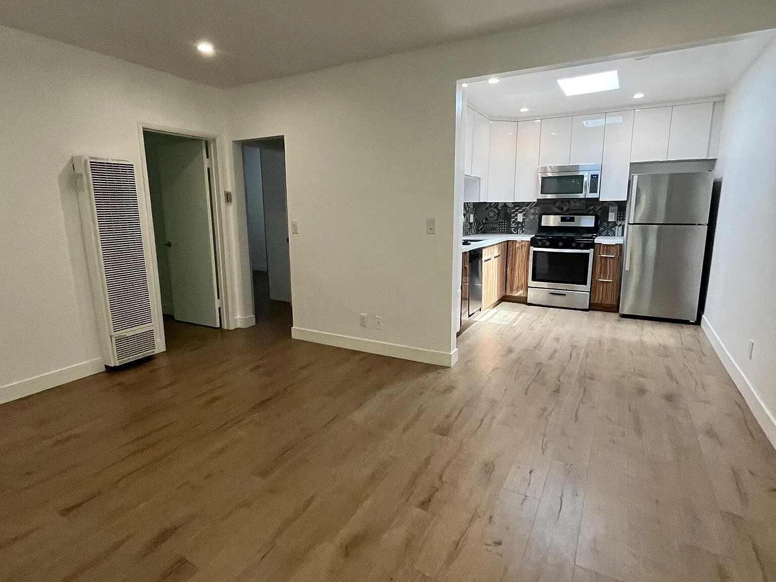 2 bed, $3,400 — Photo 4