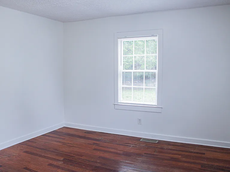 2155 Brown St SW — Photo 16