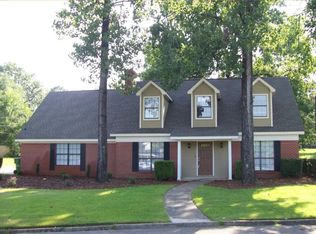 104 Wildwood Cir, Tupelo, MS 38801