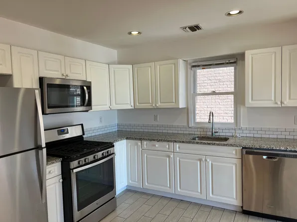 8911 Riverside Place image 13 of 37