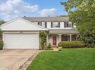 117 Allentown Ct, Vernon Hills, IL