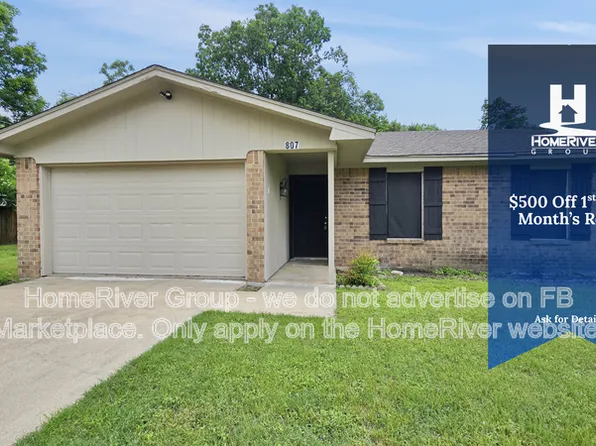 807 W Smith St, Cleburne, TX 76033