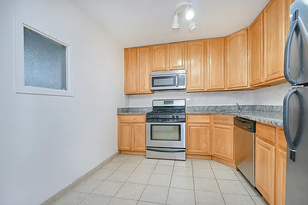 Rented by Keller Williams NYC | media 7