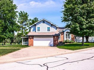 1621 Crestwood Dr, Webb City, MO 64870